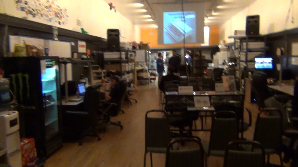 » Blog Archive » HeatSync Labs Hacker Space in Mesa AZ.Still006